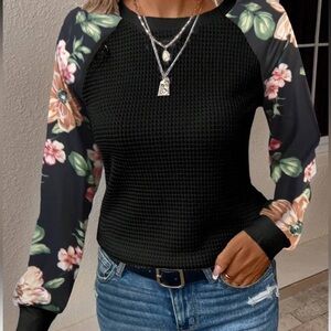 New Floral Sleeve Black Top